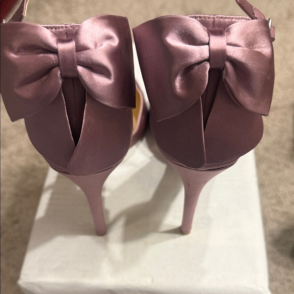 Jessica Simpson Mauve Satin Heels - Picture 3 of 6